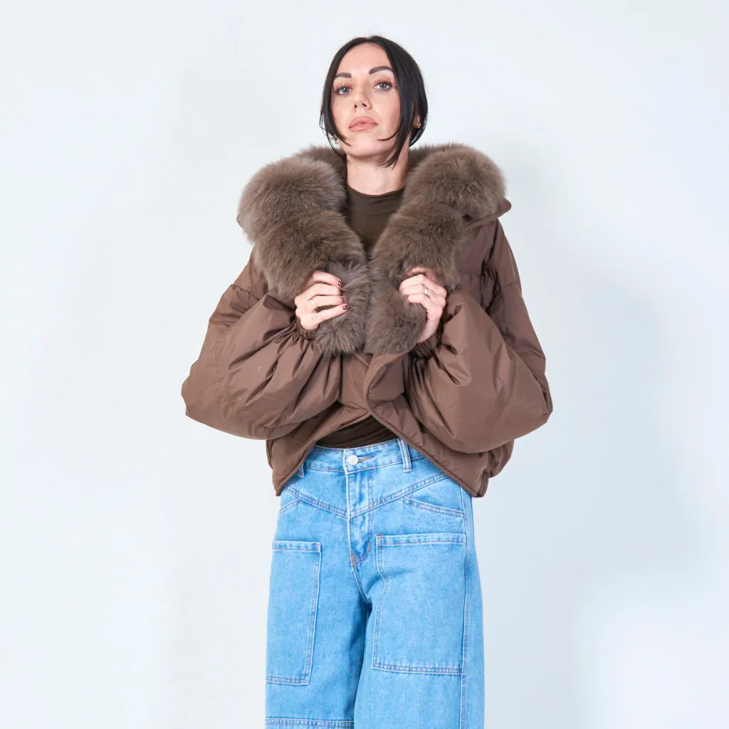 Cropped puffer duck down jacket with faux fur collar wholesale