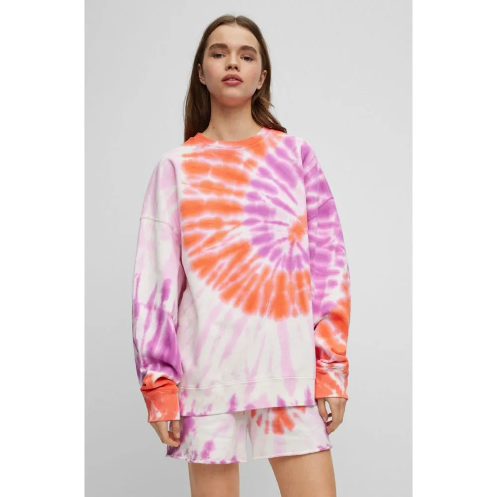 Oversized-fit cotton sweatshirt with seasonal artwork