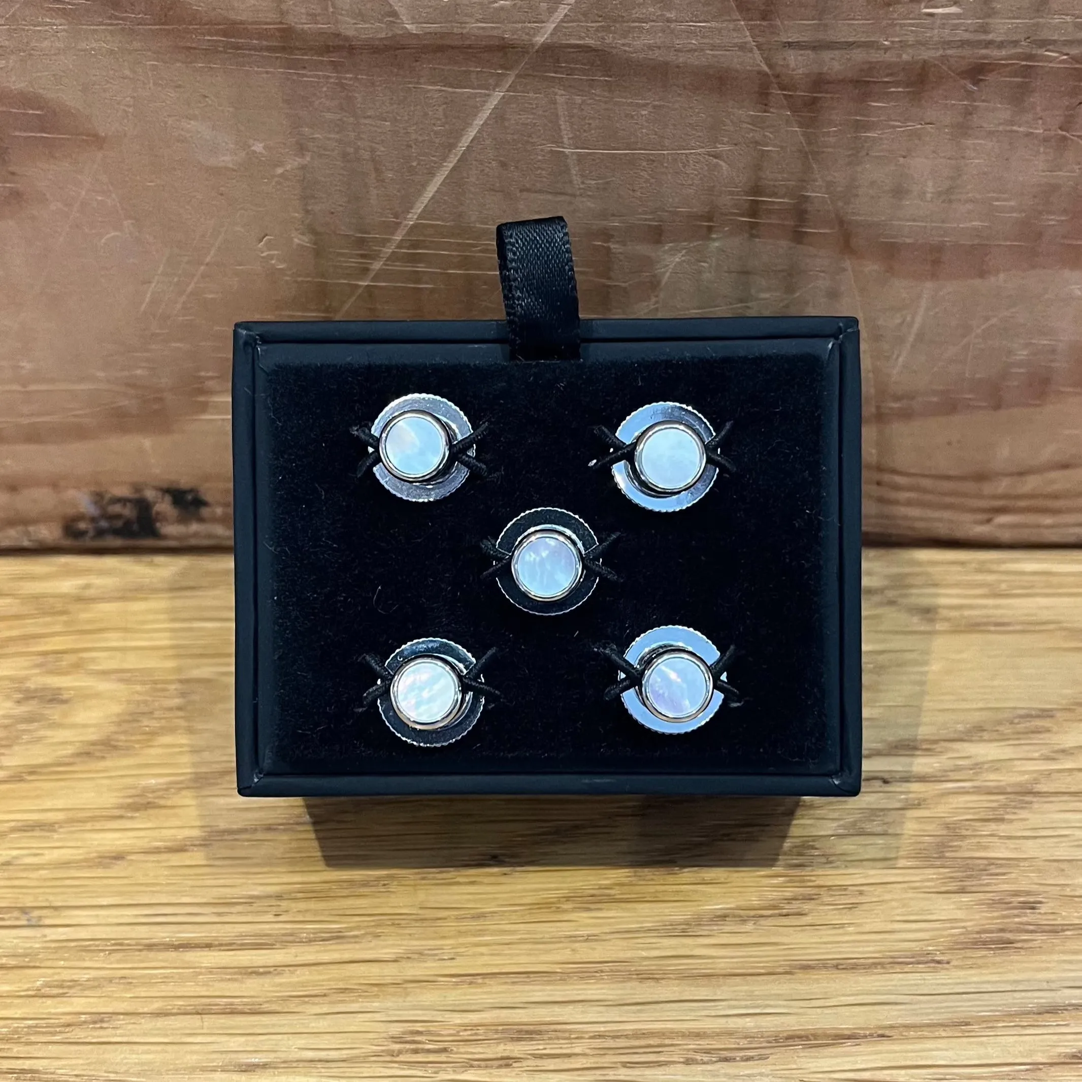 Regent Mother Of Pearl Shirt Studs